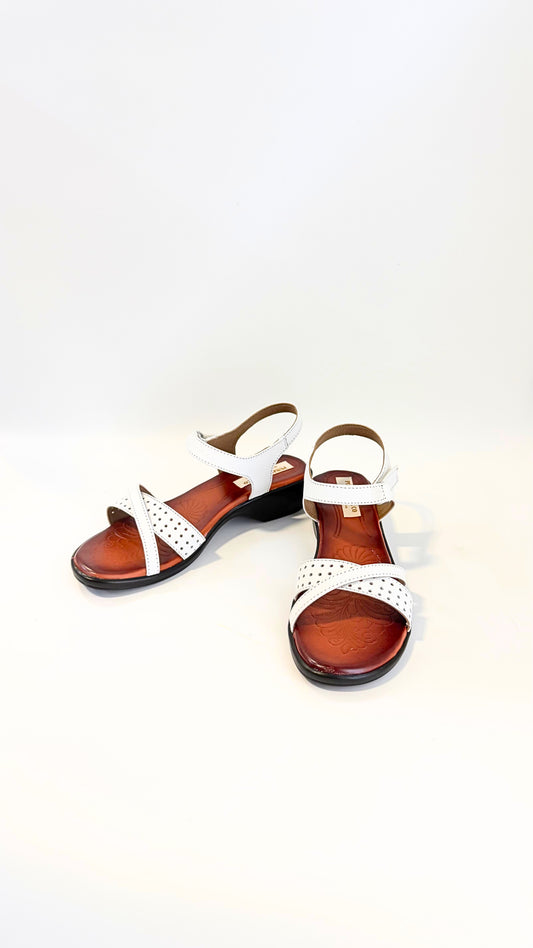 Women Cross Strap Leather Sandals Black & White