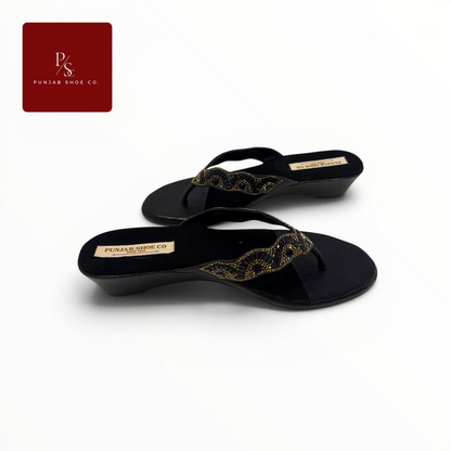 Crystal Baguette Embellished Toe 
Post Flat Sandals in Black for 
Women — Punjab Shoe Co. 
Kamla Nagar Delhi