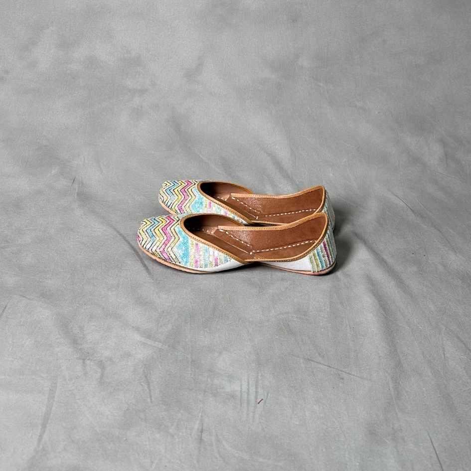 Multicolour Traditional Leather Jutti - Punjab Shoe Co.