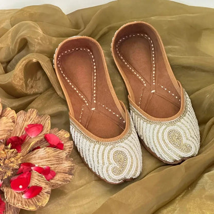 Stylish White Embellished Jutti