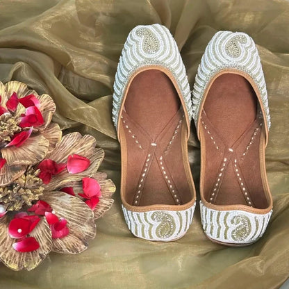 Stylish White Embellished Jutti