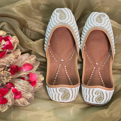 Stylish White Embellished Jutti
